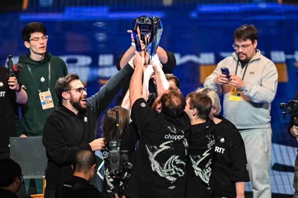 春季赛的MVP分配： Bilibili Gaming 和 JD Gaming 的打野选手占据主导地位，11名首发选手没有获得任何MVP奖项